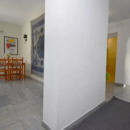 Villa Spacious Family & Pool Walk To *