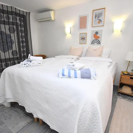 Spacious Family & Pool Walk To Fuengirola