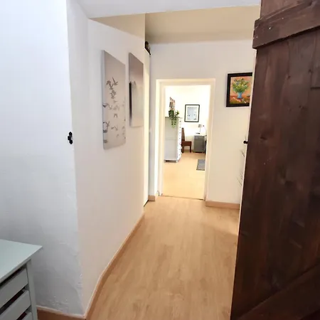 Villa Spacious Family & Pool Walk To