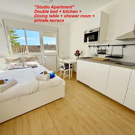 Villa Spacious Family & Pool Walk To